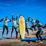 photo-1-home Anfänger- oder Einsteigerkurs im Surfen